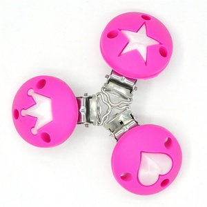 Sans FDA Coloré Populaire Coeur Étoile Couronne <span class=keywords><strong>Sucette</strong></span> Clips Titulaire Bavoir - Product Image 5