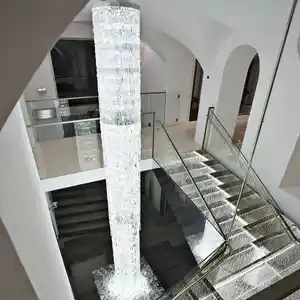 Özel modern büyük tavan ultra uzun silindirik kristal avize sanat avize villa otel merdiven için
