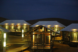 Maison préfabriquée en bois à montage rapide, structure en bois, <span class=keywords><strong>chalet</strong></span> en rondins, lodge de vacances, <span class=keywords><strong>tente</strong></span> d'hôtel imperméable, villa, terrasse en PVDF, <span class=keywords><strong>chalet</strong></span> - Product Image 3
