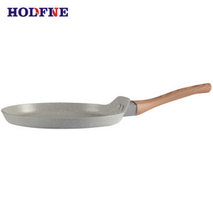 กระทะพิซซ่าลายหินอ่อนแบบไม่ติดกระทะ2ชิ้นพร้อมชุดจับไม้ - Product Image 4