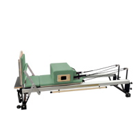 Nouveau Design 2026 Reformer Pilates Professionnel en Aluminium avec Barre de Pieds Mobile Réglable à Ressorts Commerciaux pour Usage Domestique Compact