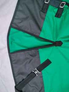 Meilleures ventes 2026 : Couverture pour cheval en vert et noir, en matériau durable, motif uni, pour la protection du cheval - Product Image 3