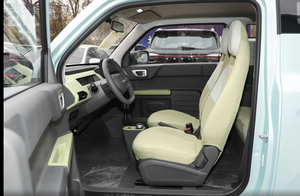 Vendita calda 2024 mini gamma Geely <span class=keywords><strong>Panda</strong></span> 200KM EV nuovi veicoli di energia elettrica Minicar <span class=keywords><strong>auto</strong></span> nuove - Product Image 5