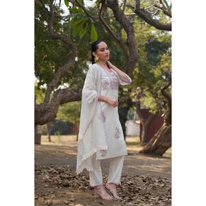 Good Quality <b>Women</b> Pure Cotton Thread Work Embroidered <b>Kurta</b> with Comfortable Trousers and Soft Dupatta Set Available For Sale - Product Image 4