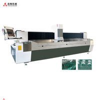 Centre d'usinage CNC de haute précision avec fixation automatique par ventouse, capacité de 3 verres de 19 mm d'épaisseur, machine de traitement du verre
