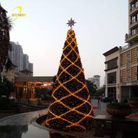 Support en métal léger d'arbre de cône de Noël de PVC LED de vente chaude pour la décoration et les ornements extérieurs