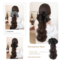 Queue de cheval sans colle en cheveux humains vierges brésiliens non-Remy pour femme, marque propre, avec pince à griffes, HD, grade 12A, densité 250%, grandes ondulations, style décontracté