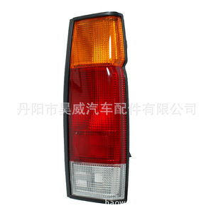 Luces Traseras para Nissan Pickup D21 84-95 B6555-25G60 con Arnés de Cableado - Product Image 2