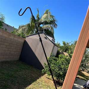 Support de mangeoire à oiseaux en métal TJ-031, durable, pour extérieur, support suspendu pour mangeoire et abreuvoir de jardin, forme arrondie petite - Product Image 3