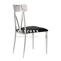 Nouvelle chaise blanche d'hôtel de mariage de coussin de conception avec le dos en forme de V d'acier inoxydable d'or