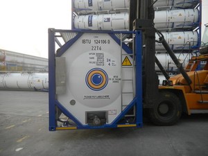 MBCT THF (C4H8O) Kelas Standar Kemurnian Tinggi 99,85% Cairan Transparan Pelarut Unggulan Dalam Kemasan Tangki ISO Besar - Product Image 1