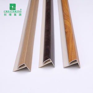 Profilé <span class=keywords><strong>de</strong></span> nez <span class=keywords><strong>de</strong></span> marche en vinyle, protection <span class=keywords><strong>de</strong></span> bord <span class=keywords><strong>de</strong></span> marche en PVC pour revêtement <span class=keywords><strong>de</strong></span> sol stratifié SPC - Product Image 6