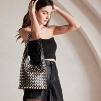 2025 nouveau Rivet seau sac moto Texture tendance sac à main faits saillants Unique personnalité écaille de tortue paillettes doux dames sac