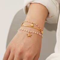 Ensemble de bracelets pendentifs étoile de mer en acier inoxydable plaqué or 18 carats avec chaîne de perles, bijoux de niche océanique pour femmes