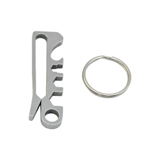 Porte-clés multifonction en acier inoxydable avec ouvre-bouteille, clé hexagonale, crochet, clip, format de poche - Product Image 1