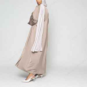 Mujeres musulmanas Abaya 2 piezas Set Premium Satin Open Abaya con vestido interior Listo Stock Maxi Islámico Musulmán Dubai Eid Abaya al por mayor - Product Image 5