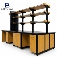 Table de laboratoire adaptable en bois avec plans de travail en résine phénolique pour laboratoire scientifique
