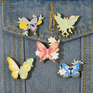 Custom Free Design Colorful Brooch Insect Plant Flowers Colorful Gorgeous Metal <b>Badge</b> Enamel <b>Pins</b> - Product Image 1