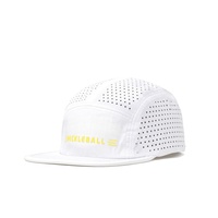 Gorra de 5 Paneles Personalizada con Logotipo Bordado, Estilo Hip Hop, Visera Plana, Perforaciones Cortadas con Láser, Unisex, Impermeable, con Cierre a Presión