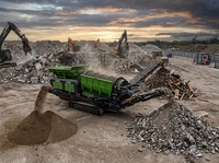 Nouveau tamis mobile à tambour sur chenilles UTS50 d'UPSEN |   Moteur à roulement pour le recyclage des déchets et le criblage du paillis à haute capacité (50-250 T/h)