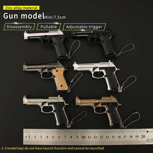Nuevo diseño Metal Zinc aleación 1:3 Beretta 7,5 CM arma modelo llavero juguete - Product Image 6