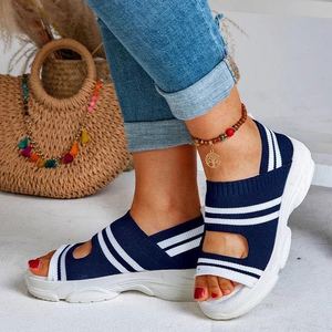 Sandalias deportivas informales de verano con plataforma y punta abierta para mujer, parte superior de punto a rayas, suela gruesa, calzado para caminar en la playa - Product Image 6