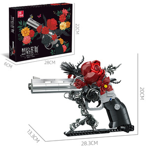 JIESTAR JJ9218 631 Piezas Serie Creativa Rosa Pistola <span class=keywords><strong>de</strong></span> Rueda Izquierda Adorno Bloques <span class=keywords><strong>de</strong></span> Construcción Modelo Técnico Juguete Educativo Regalo Festivo - Product Image 5