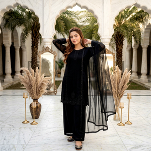 Traje Anarkali Negro Bordado para Mujer con Dupatta de Red, Largo hasta el Suelo, Estilo Modesto para Fiesta, Estilo Indio Pakistaní, Corte Regular - Product Image 1