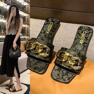 Sandales plates pour femmes, style féerique, avec strass, nouvelle collection été 2024, à porter avec une jupe, modèle Outro Slippers231 231 - Product Image 4