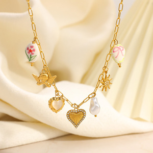 Collar de cadena para clavícula chapado en oro con forma de corazón, con incrustaciones de perlas y diamantes, estilo vacacional. - Product Image 4