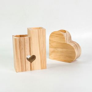 Support de bougie aromatique en bois massif en forme de cœur, idéal pour la Saint-Valentin, l'ambiance festive et la décoration intérieure - Product Image 1