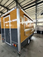 Remorque alimentaire commerciale carrée en acier inoxydable à double essieu, taille personnalisable pour la vente de restauration rapide, crèmes glacées et frites