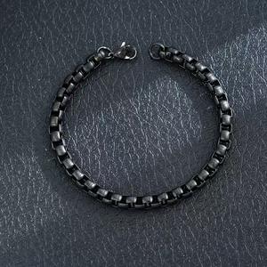 Chaîne cubaine tendance hip-hop en acier inoxydable avec breloque cœur torsadée et fermoir mousqueton plaqué noir, bijoux de mode pour hommes, vente en gros - Product Image 2