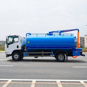 Camion d'aspiration des eaux usées ISUZU 4x2 5CBM, véhicule de transport de boues de fosse septique pour l'assainissement municipal - Product Image 6
