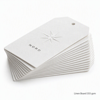 Étiquettes de vêtements en carton blanc écologique suédois de qualité supérieure, 355 g/m², anti-contrefaçon, pour l'impression de logo sur les vêtements de vente au détail