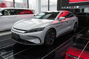 ACURA 2024 Bekas Setir Kiri R15 Transmisi Otomatis Jok Kulit 4WD Sport Sedan 4 Kursi Jarak Tempuh Jauh - Product Image 3