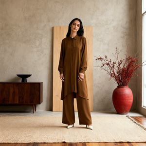 Robe Abaya en polyester à paillettes de qualité supérieure pour femmes musulmanes, élégante et personnalisée pour les occasions de fête - Product Image 3