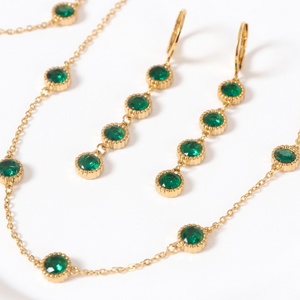 Juego de Joyería de Boda Natuna, Estilo Francés, Acero Inoxidable con Circonita, Chapado en Oro de 18K, 4 Piezas: Collar, Aretes y Brazalete para Mujer - Product Image 2