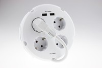 Regleta de Enchufes Múltiples MQL con 4 Tomas de Corriente, 2 Puertos USB, Adaptador de Viaje Universal de 230V, Material de PC Ignífugo