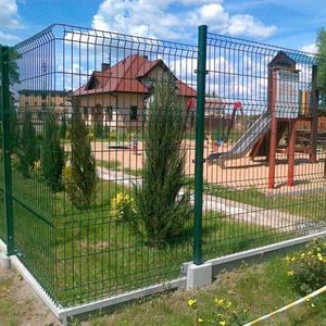 Clôture en treillis métallique 3D courbé à installation simple avec poteaux et <span class=keywords><strong>clips</strong></span> – Kit complet de sécurité <span class=keywords><strong>pour</strong></span> chantier de construction - Product Image 3
