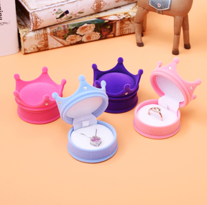 2024 nuevo estilo Venta caliente encantador helado forma terciopelo joyero anillo vitrina para venta al por menor - Product Image 2