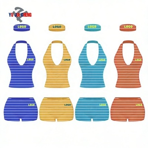 Abbigliamento Estivo Donna 2026: Completo Due Pezzi di Tendenza con Top Halter a Righe e Shorts Pieghevoli, con Fascia per Capelli Abbinata - Product Image 3