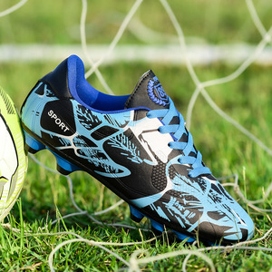 Chaussures de football pour garçons, tige synthétique, semelle extérieure en caoutchouc, semelle intermédiaire en EVA, doublure en mesh, chaussures de sport pour l'entraînement printanier - Product Image 2