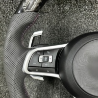 Volant en fibre de carbone forgé de style sportif pour Volkswagen Golf 7 GTI GTS GTD GTE Polo GTI Scirocco 2015-2016 Tiguan