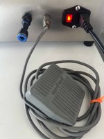 Machine de remplissage semi-automatique en acier inoxydable Shuanghai pour shampoing, miel, boissons en pot, contrôlée par PLC, moteur électrique 15L/min
