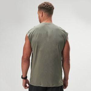 Canotta da <span class=keywords><strong>uomo</strong></span> personalizzata con logo, verde salvia, ad asciugatura rapida, con maniche raglan a cappuccio e collo a lupetto, per allenamento e attività sportiva - Product Image 2