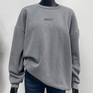 เสื้อสเวตเชิ้ตคอกลมตัวยาวทรงโอเวอร์ไซส์ ปักลายเชนีล 3 มิติ ผ้าฟลีซนุ่มฟู รับทำโลโก้ตามสั่ง OEM สำหรับฤดูหนาว - Product Image 3