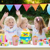 Boîte à popcorn carrée rayée en carton recyclable de qualité alimentaire, personnalisable avec gaufrage, jetable, pour fêtes d'anniversaire (vente en gros)