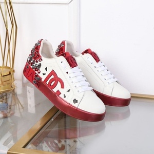 Top-Quality Unisex Style New Famous Brand Men's Casual Women's Outdoor Sports Walking Running Shoes Luxury Designer Sneakers - Product Image 4