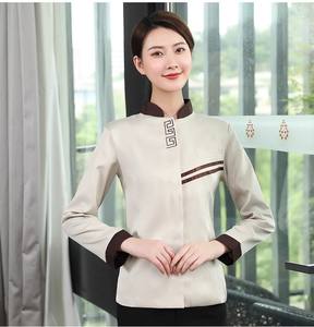 Overoles de Limpieza Profesional - Diseño Resistente e Impermeable para Personal de Limpieza y Conserjes - Product Image 4